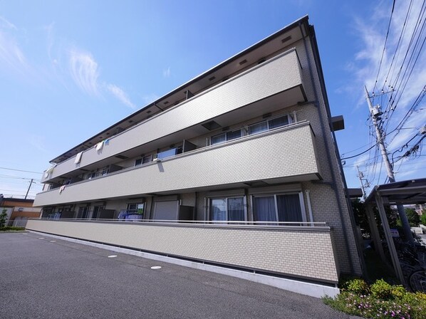 ブランドールKの物件外観写真